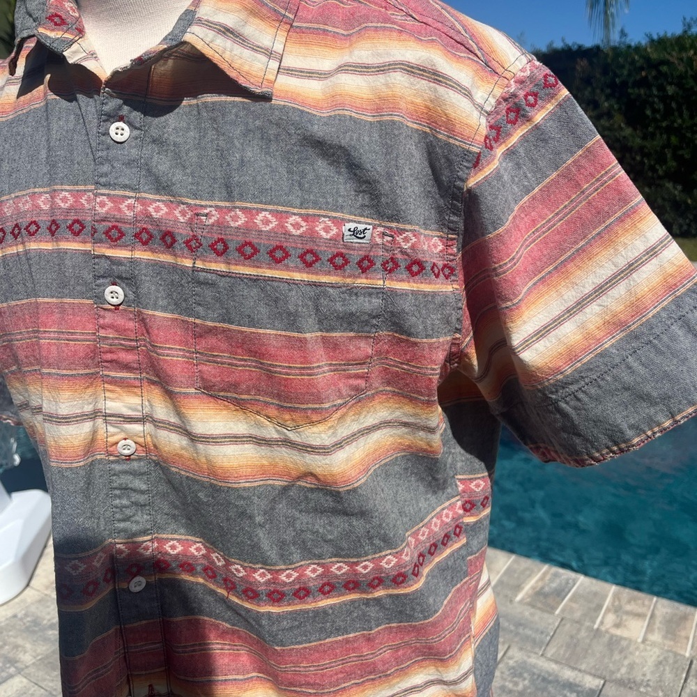 Lost 100% cotton Size Large short shelve button down. - Picture 2 of 8